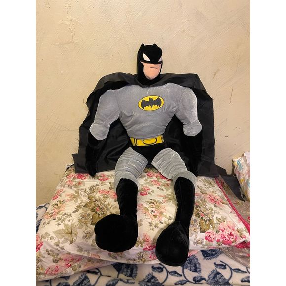 Nanco DC Comics 32” BATMAN Super Hero Plush Stuffed Doll Toy w/ Cape - Picture 1 of 11
